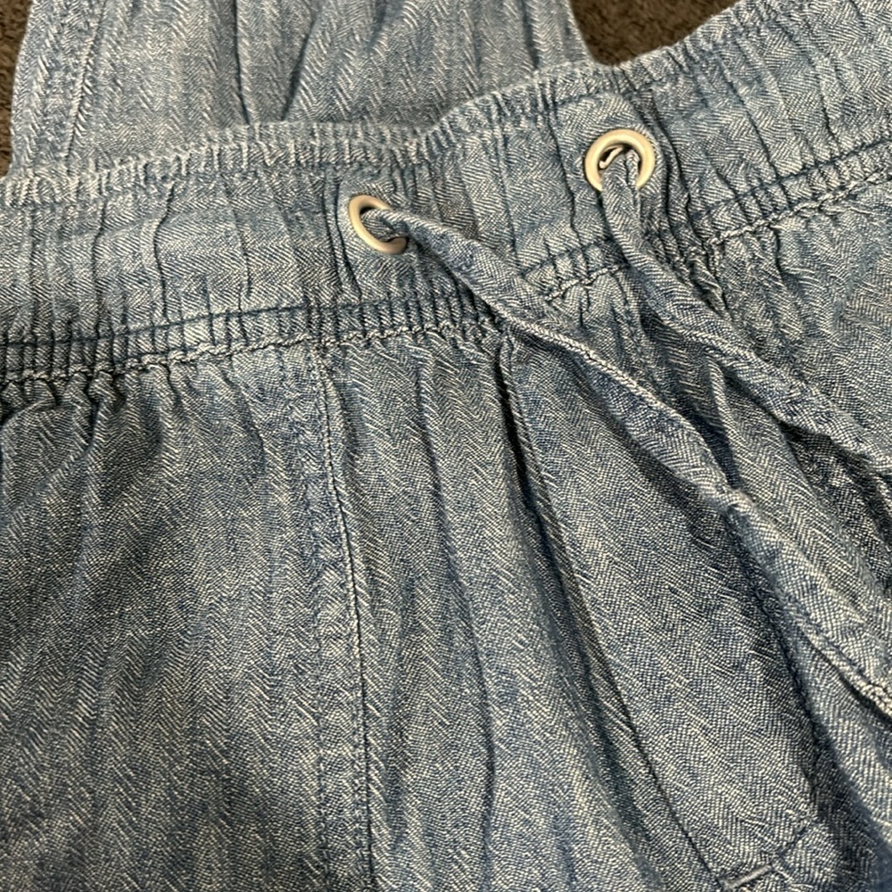 ⭐️ 2/$10 - Gap Denim Pants - Picture 4 of 5